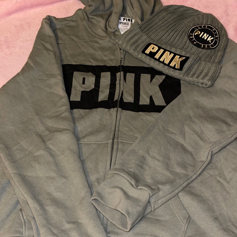 Both brand new ordered online so no actual tags never worn or washed